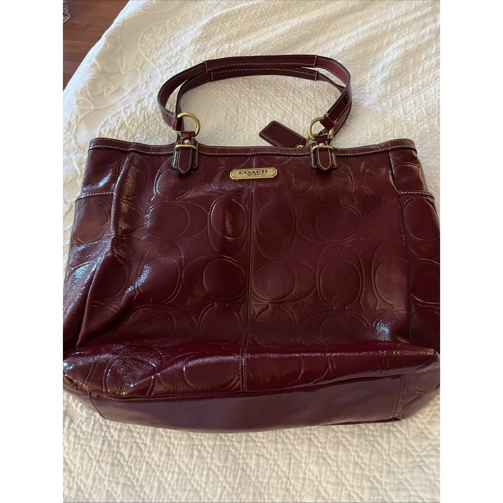 Coach Gallery Red/burgundy Patent Leather Tote Signature Embossed F19818 Like Ne